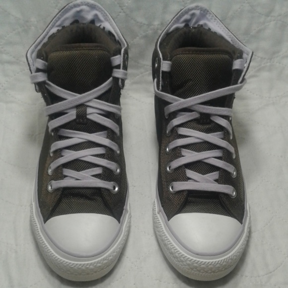 Converse Shoes - CONVERSE hi top new size 7 women's men's 5